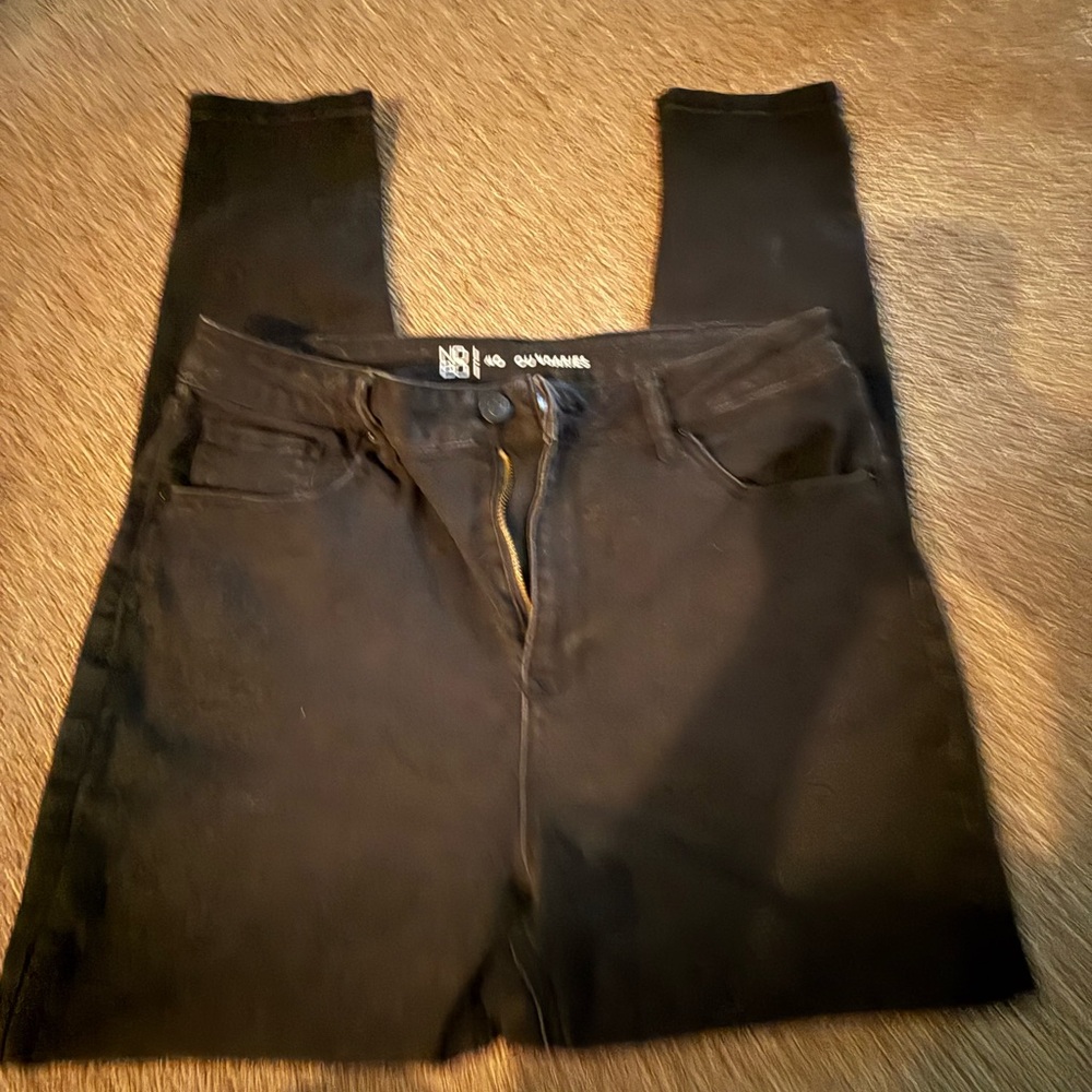 Black jeans
Size 15